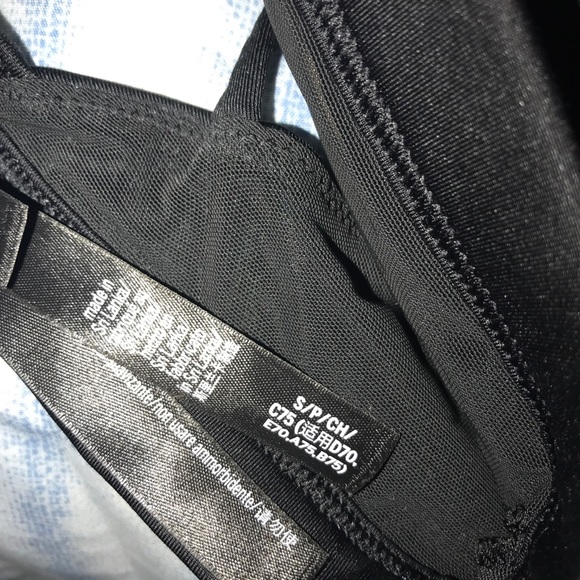 Victoria secret bra 😍 - Picture 4 of 4